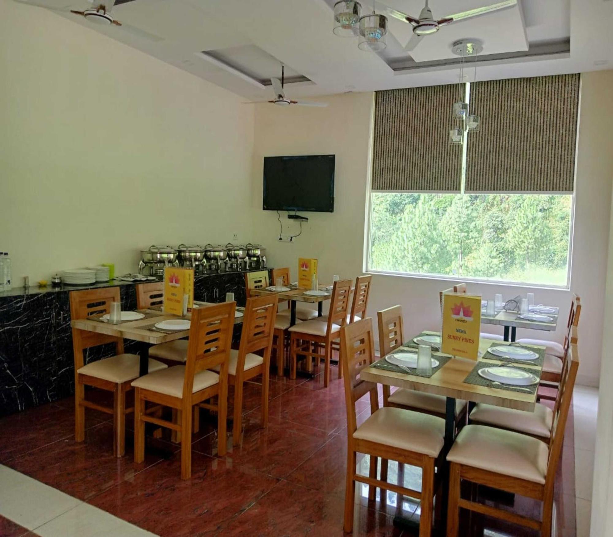 Sunny Pines Resort Lansdowne Buitenkant foto