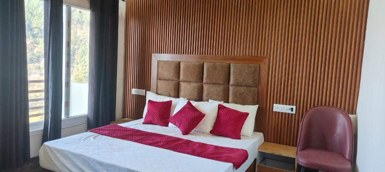 Sunny Pines Resort Lansdowne Buitenkant foto